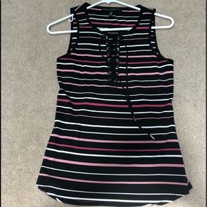 Women’s white house black market tank.